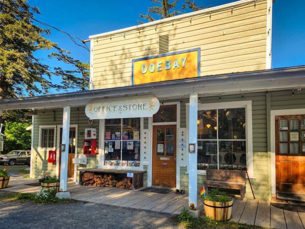  The Doe Bay Resort & Retreat's old-fashioned store, soaking tubs and cafe are open to the public. Photo credit: June Russell-Chamberlin 