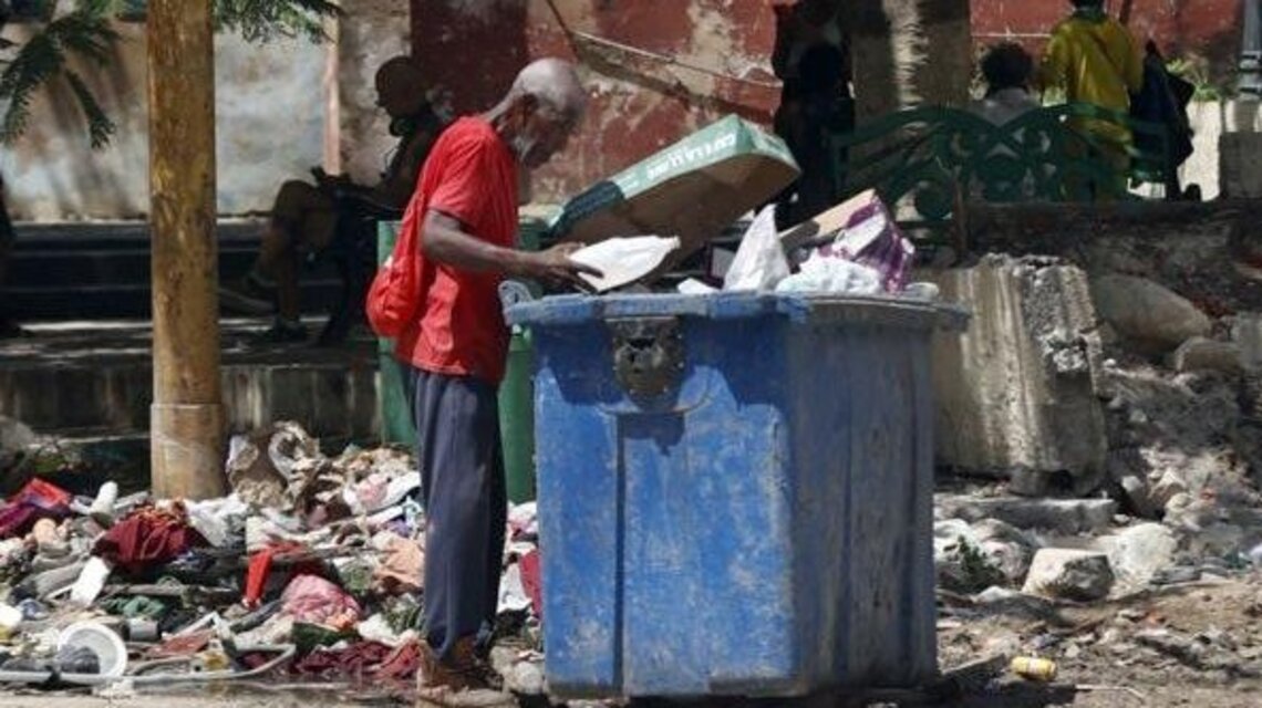 Study puts extreme poverty in Cuba at 94% on Fidel Castro centennial 