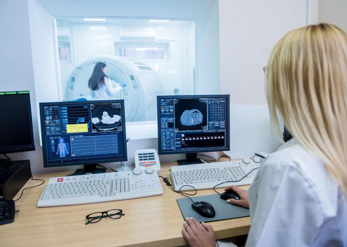  Roman Zaiets // Shutterstock 