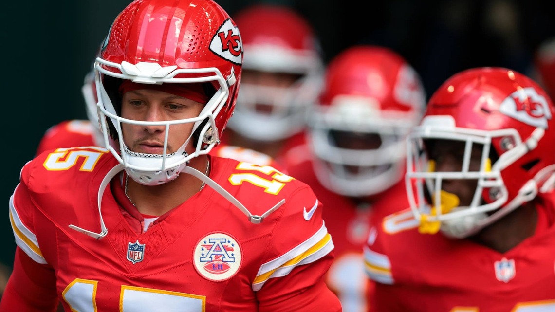 Patrick Mahomes Stands Atop the Mountain in PFF's Quarterback Rankings for Week 4 
