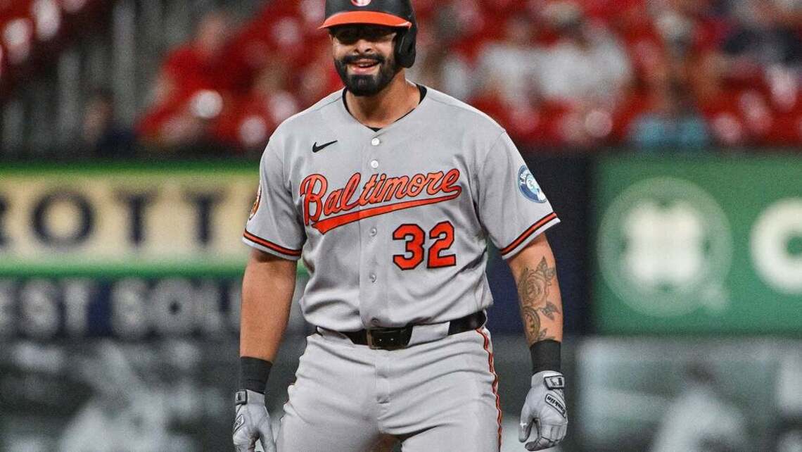 Orioles outlast Cardinals after blowing early seven-run lead