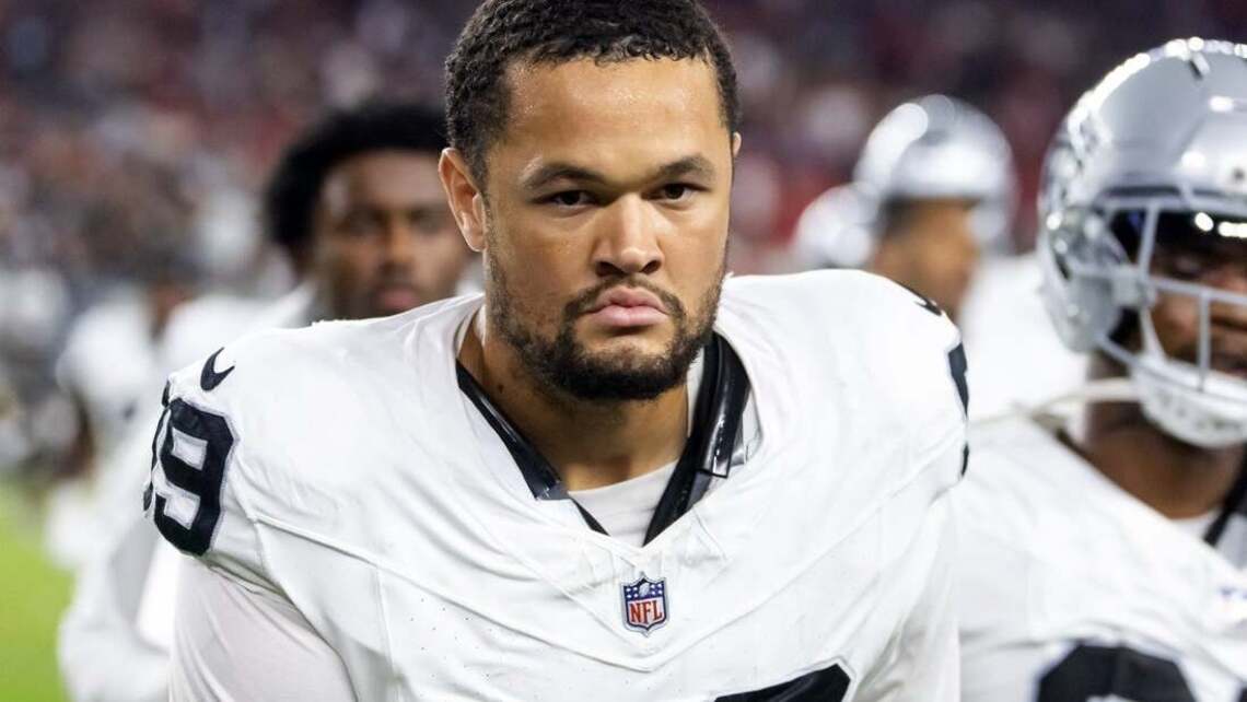 Chargers add OLB Andre Carter to training camp roster 