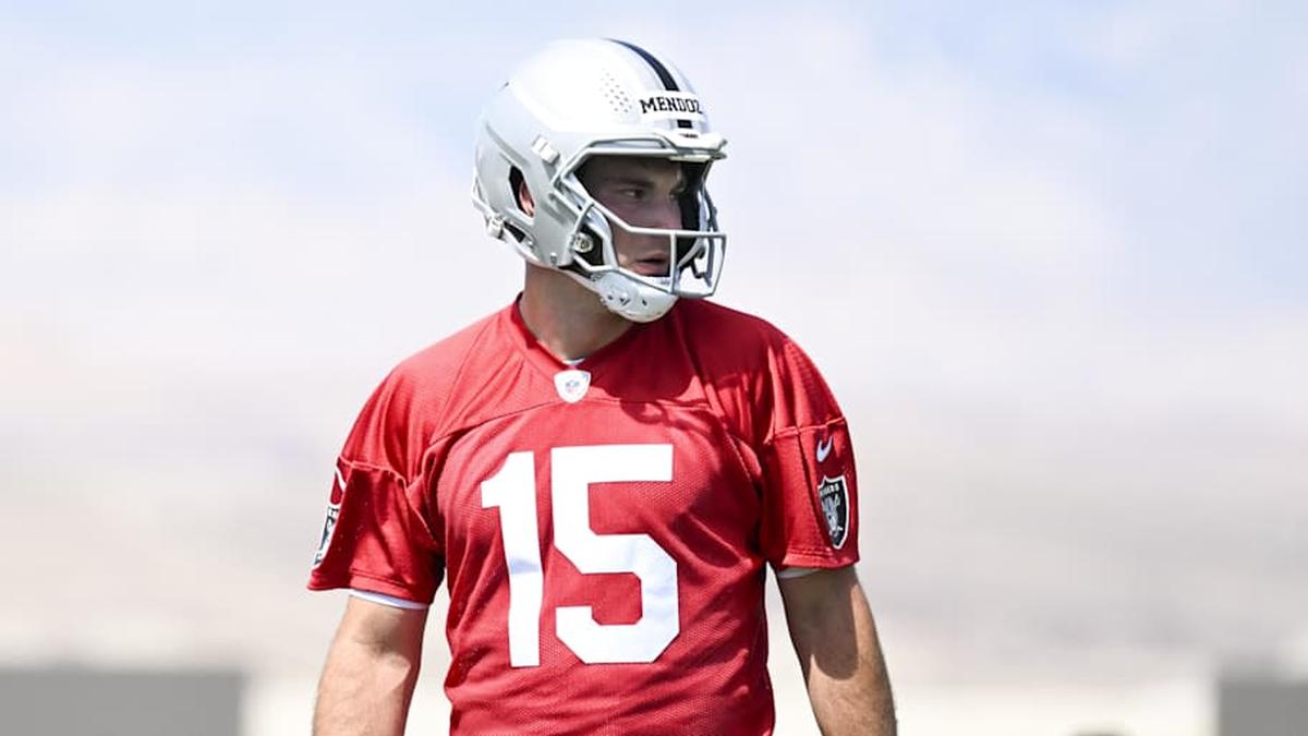  May 2, 2026; Henderson, NV, USA; Las Vegas Raiders quarterback Fernando Mendoza (15) runs through a drill during a Rookie Minicamp at Intermountain Health Performance Center. Mandatory Credit: Candice Ward-Imagn Images | Candice Ward-Imagn Images 