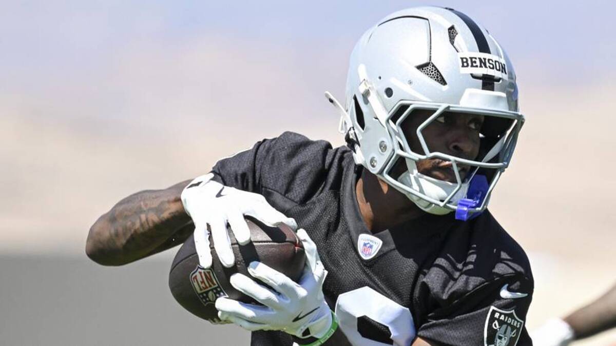  May 2, 2026; Henderson, NV, USA; Las Vegas Raiders wide receiver Malik Benson (19) runs through a drill during a Rookie Minicamp at Intermountain Health Performance Center. Mandatory Credit: Candice Ward-Imagn Images | Candice Ward-Imagn Images 
