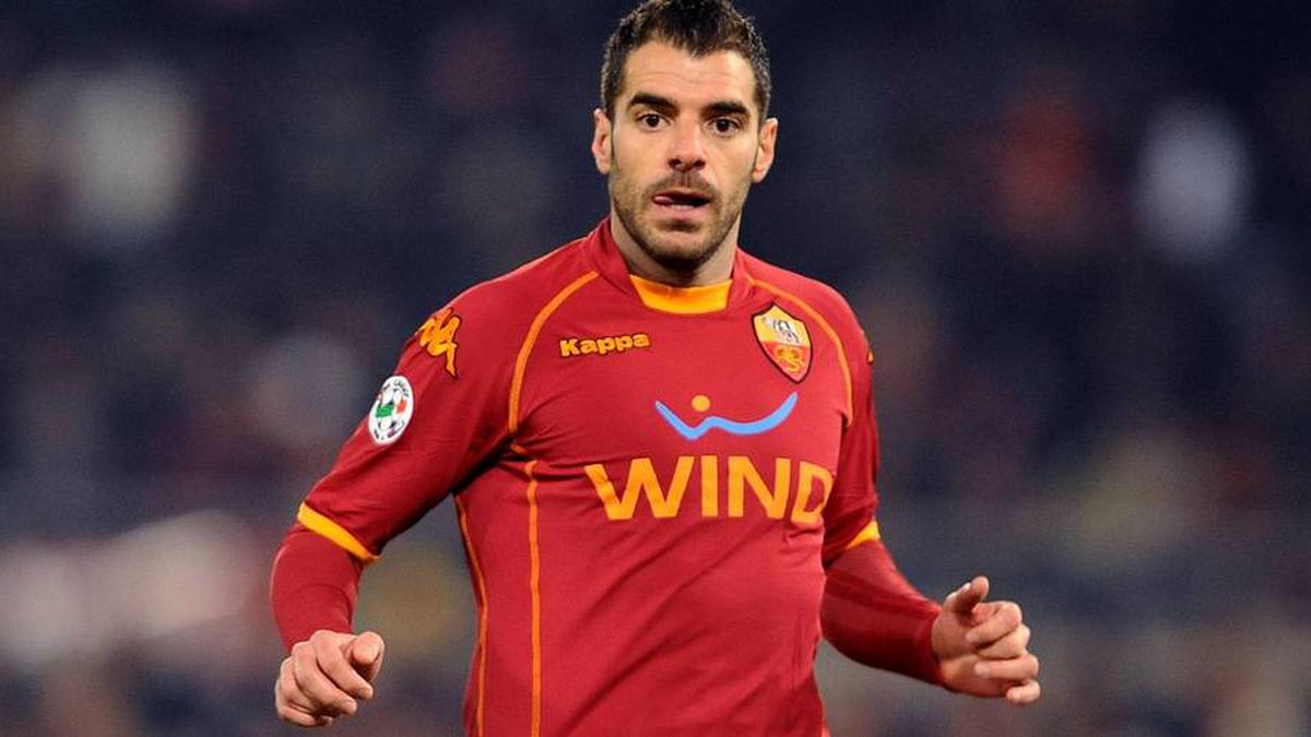  Simone Perrotta spent most of his career with Roma. | IMAGO/Gribaudi 