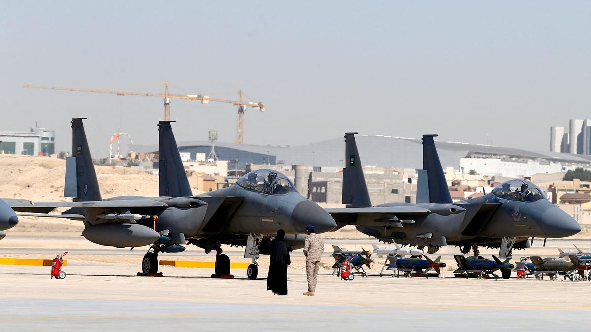 FILE PHOTO: F-15SA fighter jets are seen at King Faisal Air College in Riyadh, Saudi Arabia, January 25, 2017. REUTERS/Faisal Al Nasser/File Photo