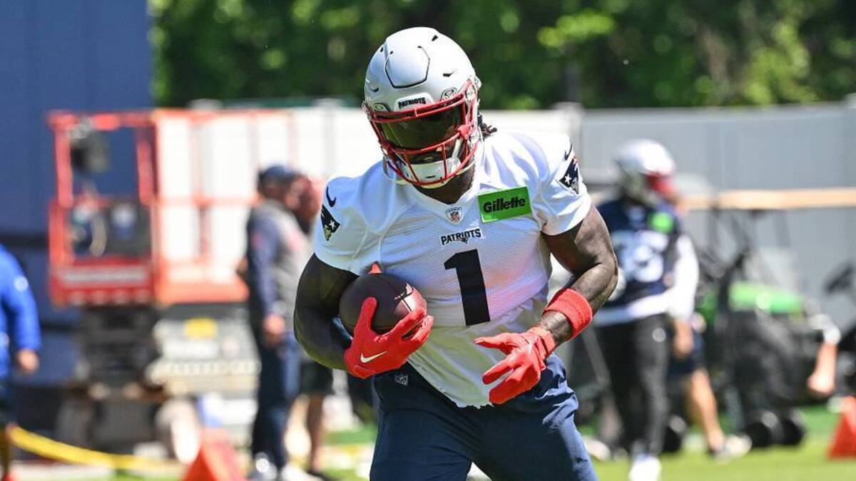  Jun 9, 2026; Foxborough, MA, USA; New England Patriots wide receiver A.J. Brown (1) runs after the catch at minicamp at Gillette Stadium. Mandatory Credit: Eric Canha-Imagn Images | Eric Canha-Imagn Images 
