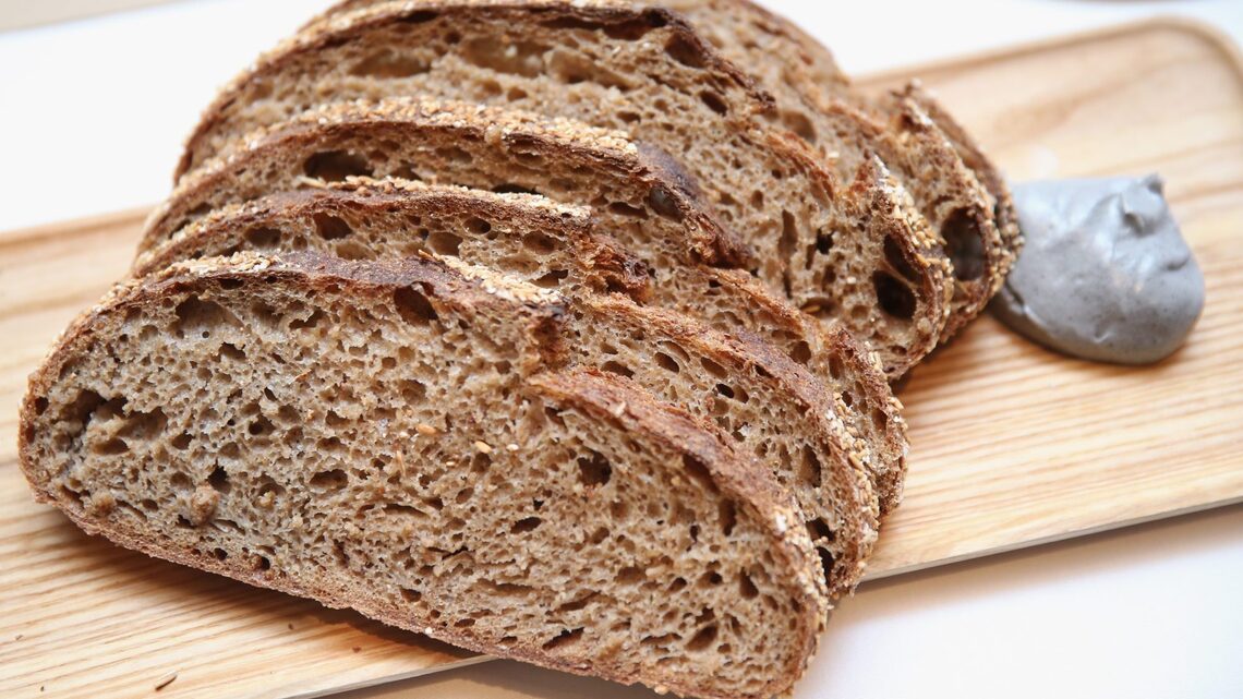 ‘Antinutrient' Found In Beans and Whole Grains May Help Protect Your Gut 