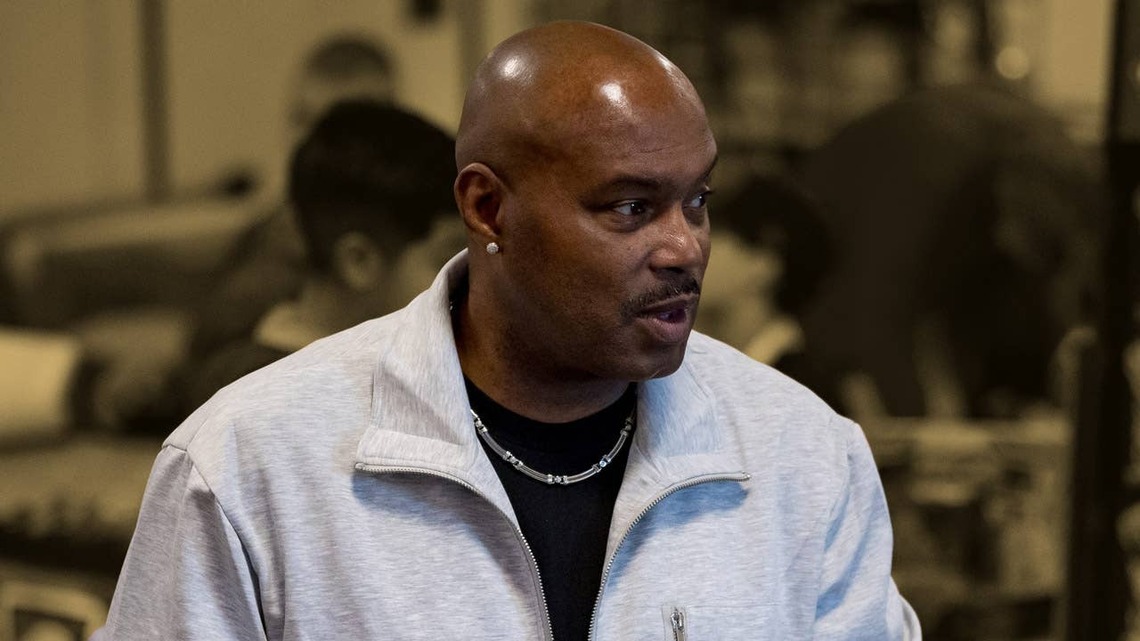 "This is a business decision" - Tim Hardaway has a different theory behind LeBron's move to Philadelphia 