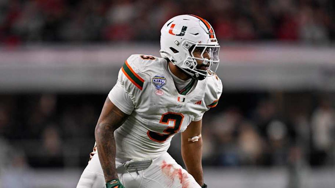  Dec 31, 2025; Arlington, TX, USA; Miami Hurricanes defensive lineman Akheem Mesidor (3) drops into position during the 2025 Cotton Bowl and quarterfinal game of the College Football Playoff at AT&T Stadium. Mandatory Credit: Jerome Miron-Imagn Images | Jerome Miron-Imagn Images 