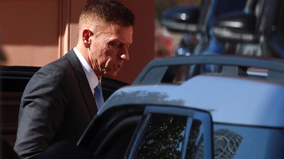 Multimillonario Peter Thiel compra participación del 1% en petrolera argentina Vista 