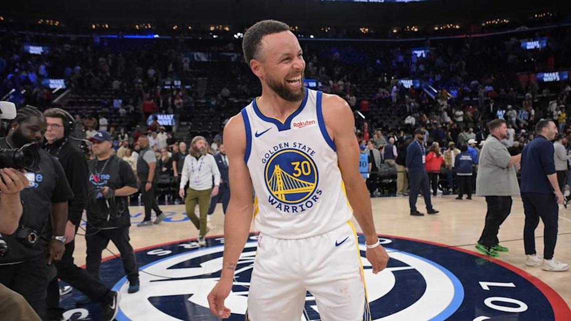  Apr 15, 2026; Inglewood, California, USA; Golden State Warriors guard Stephen Curry (30) smiles on the court after defeating the Los Angeles Clippers during the play-in rounds of the 2026 NBA Playoffs at Intuit Dome. | Jayne Kamin-Oncea-Imagn Images 
