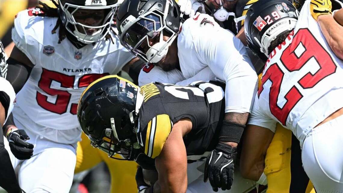 Falcons agree to 4-year, $78M deal with Gervon Dexter Sr. 
