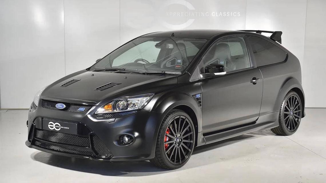 This Unused 15-Year-Old Ford Focus RS500 Is a True Collector's Find 