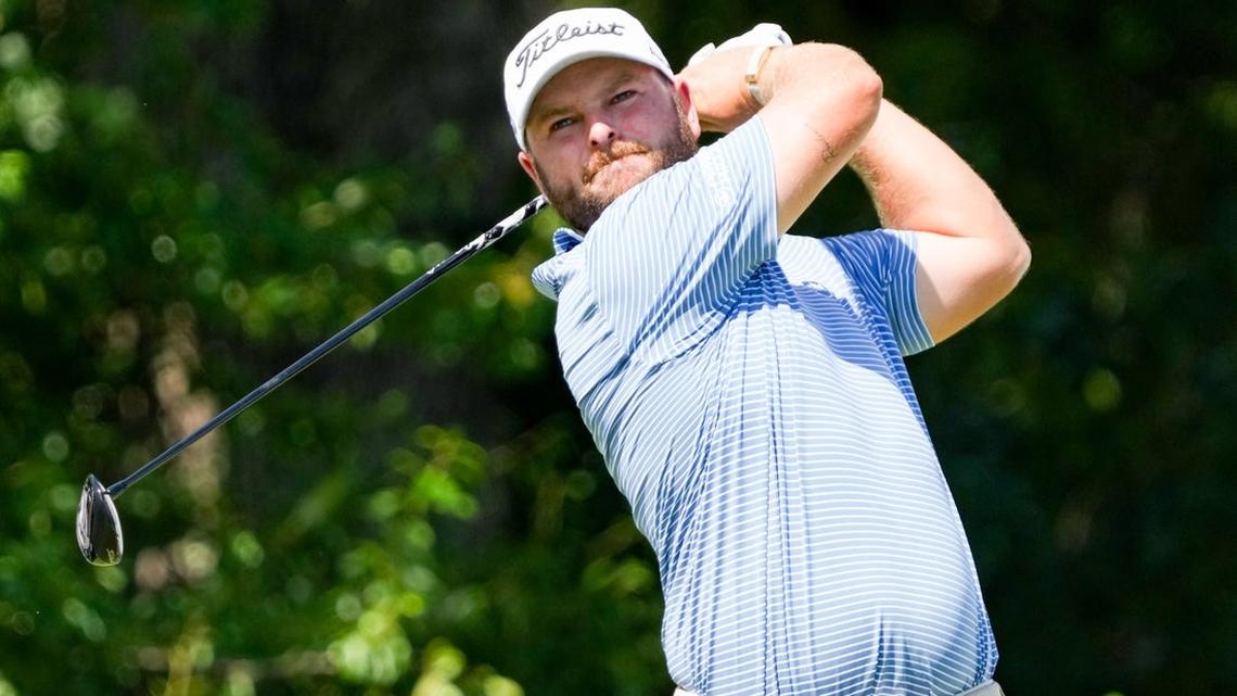 Jordan Smith claims 1-shot lead at Charles Schwab Challenge
