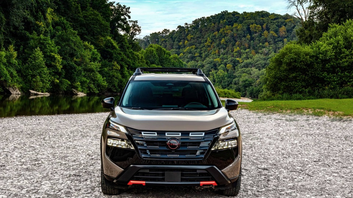 2026 Chevrolet Equinox vs. Nissan Rogue: One Makes a Stronger Case for Your $35,000 