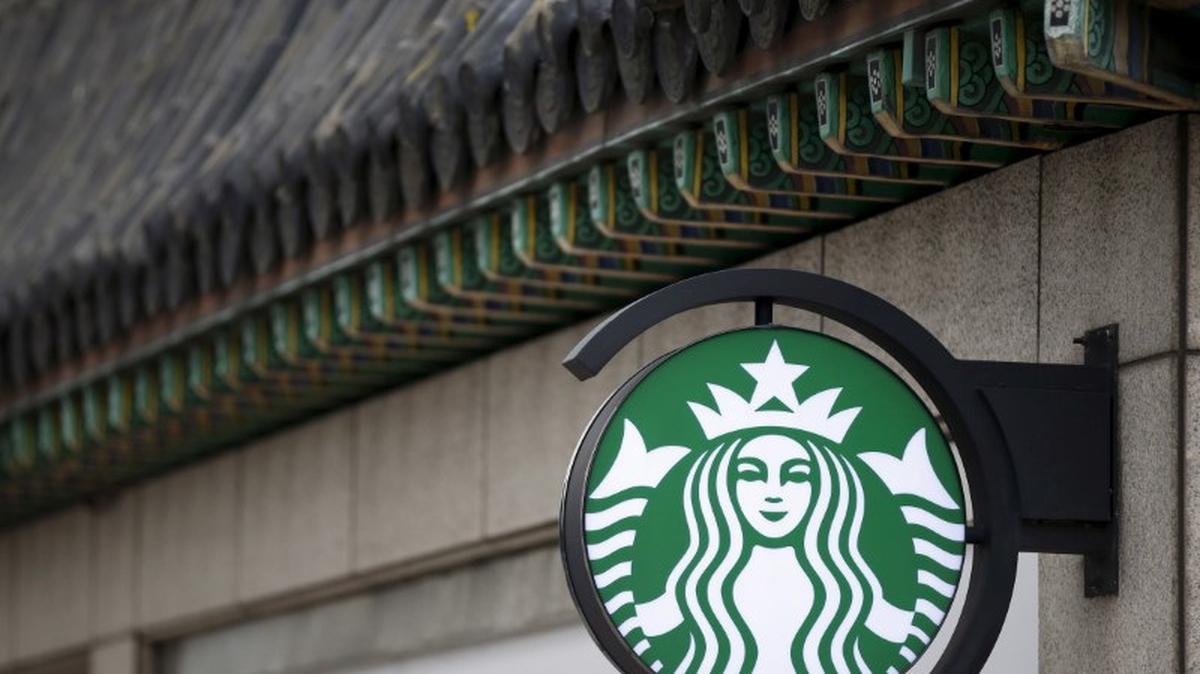 A Starbucks logo is seen at a Starbucks coffee shop in Seoul, South Korea, March 7, 2016. Picture taken March 7, 2016. REUTERS/Kim Hong-Ji