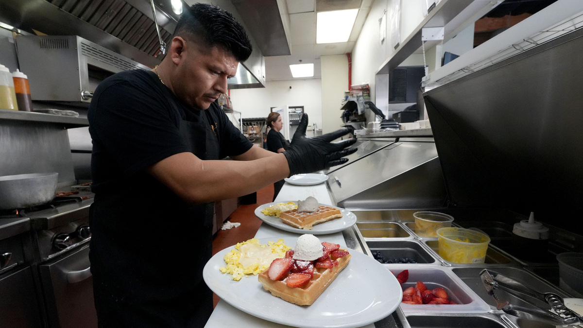 Ventura County jobless rate rises for second straight month
