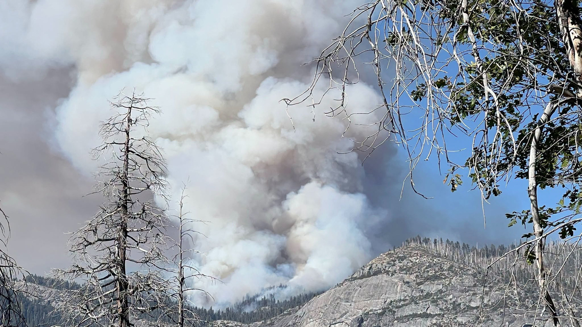Helicopter crashes in Yosemite National Park while fighting wildfire, killing 2 