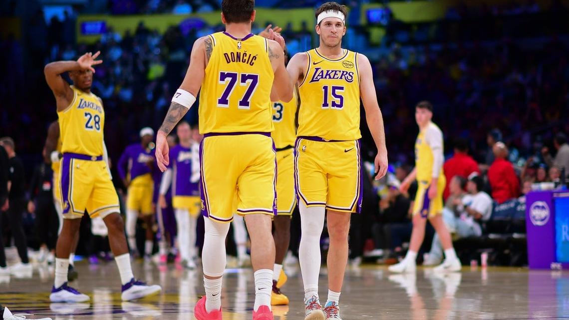 Nuggets, Lakers clash amid tight Western playoff race 