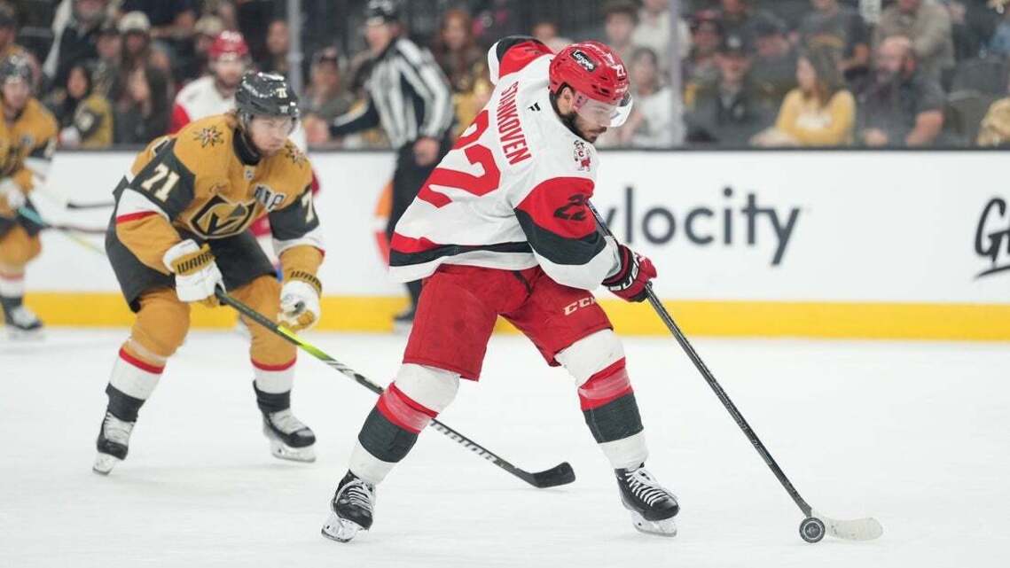 Behind Jordan Staal's 2 goals, Hurricanes level Stanley Cup Final 2-2 