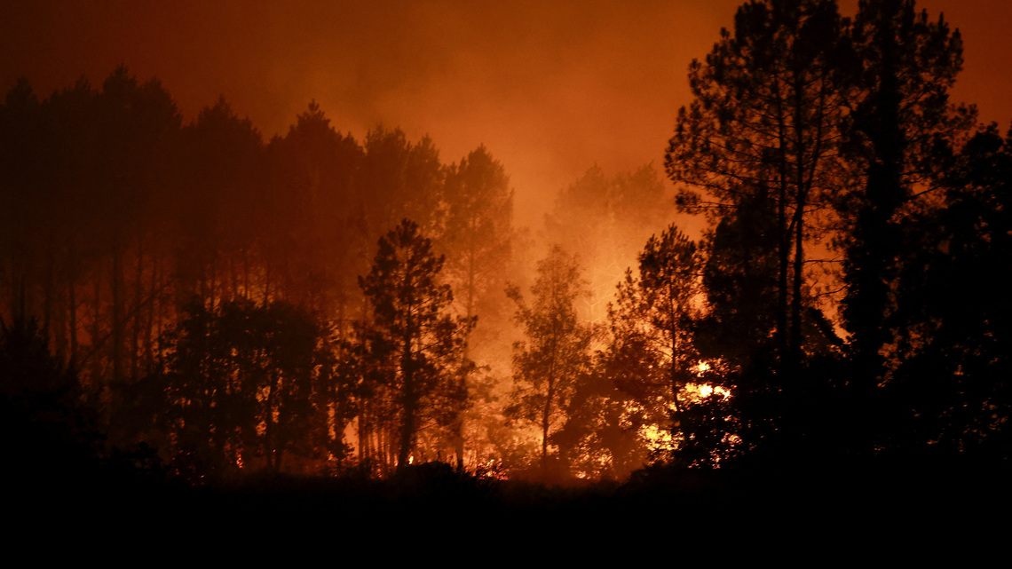 France evacuates 525 as new wildfire hits pine woods in the southwest