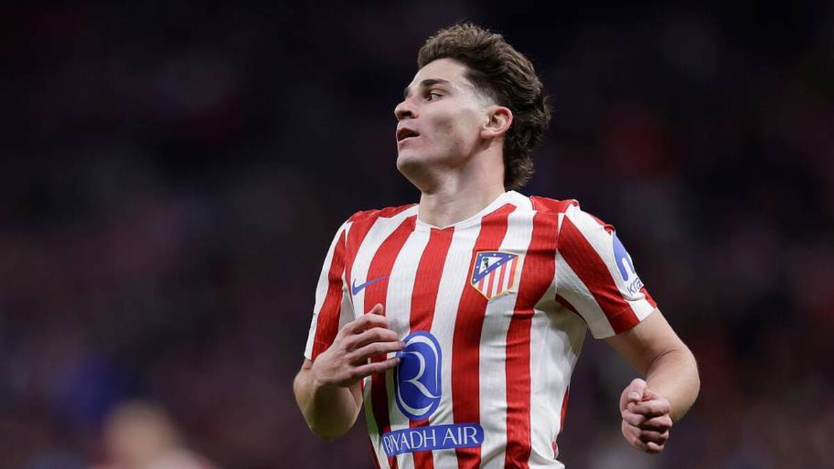  Julián Álvarez remains a target for Barcelona. | Maria Gracia Jimenez/Soccrates/Getty Images 