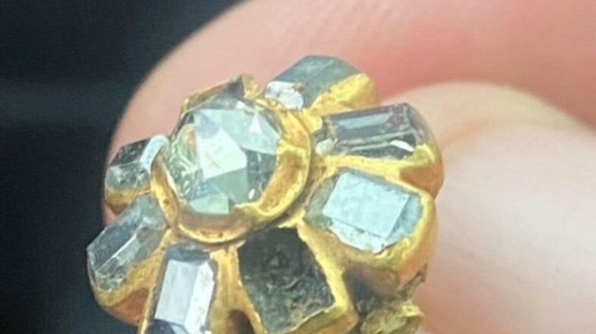 The 16th-century ring is expected to fetch up to $25,000 at Noonans of Mayfair on June 23.. 
