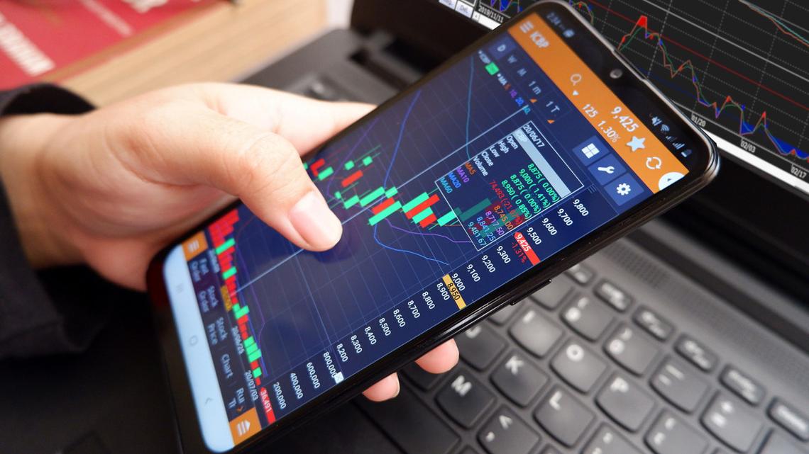 Qualcomm issues urgent dividend alert for chip investors | QCOM 