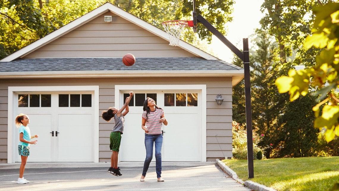  Monkey Business Images // Shutterstock 