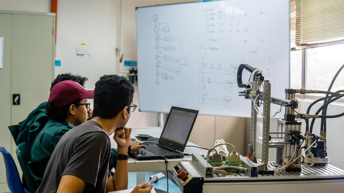 As students protest artificial intelligence, Pitt professor cautions: ‘We cannot delay the AI adoption' 