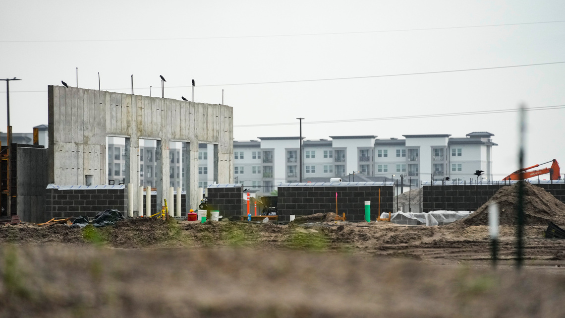 New Costco rising along Collier Boulevard in East Naples 