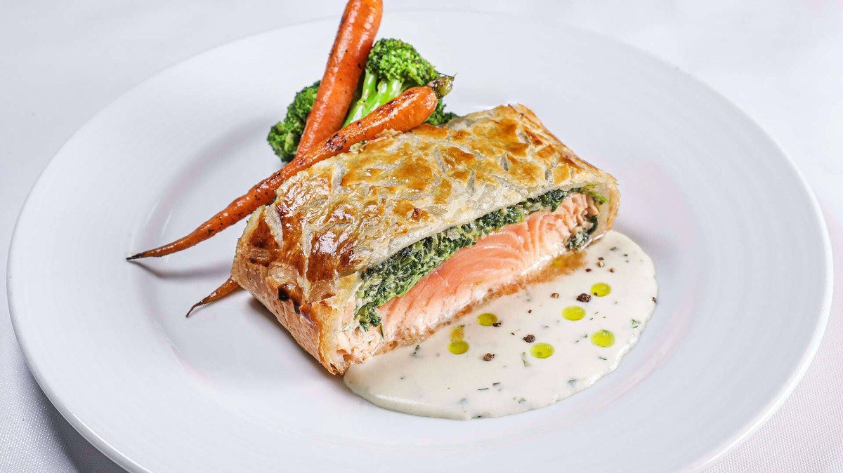  Carnival is introducing Salmon Wellington as a coastal variation of the popular classic beef Wellington featured on its main dining room menu. 