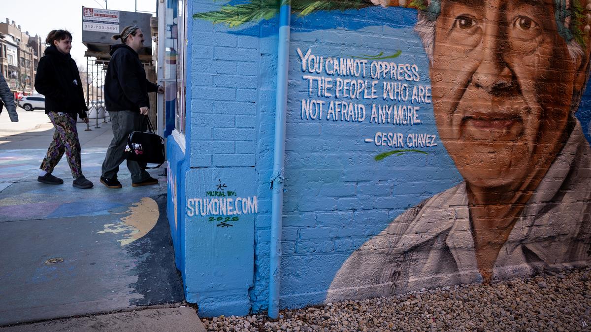 Mural of Cesar Chavez on a restaurant on Southport Avenue in Chicago's Lakeview neighborhood, March 19, 2026. (E. Jason Wambsgans/Chicago Tribune/TNS)