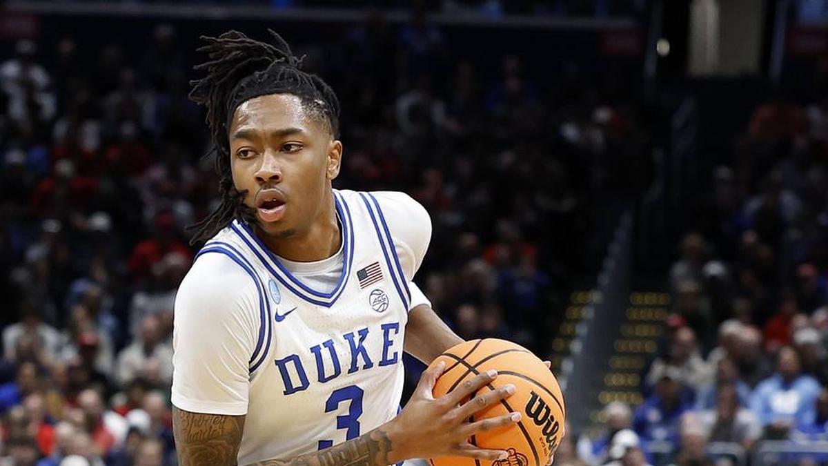  Mar 27, 2026; Washington, DC, USA; Duke Blue Devils guard Isaiah Evans (3) dribbles the ball against the St. John's Red Storm in the first half during a Sweet Sixteen game of the East Regional of the men's 2026 NCAA Tournament at Capital One Arena. Mandatory Credit: Amber Searls-Imagn Images | Amber Searls-Imagn Images 