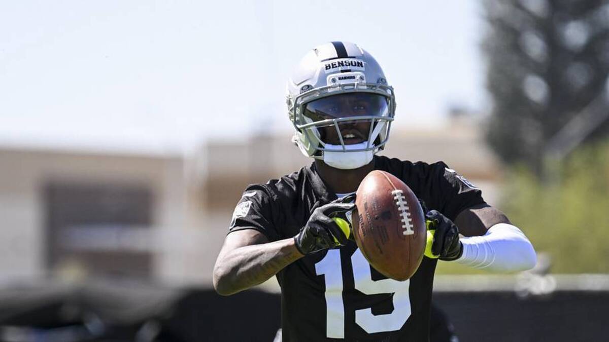  May 20, 2026; Henderson, NV, USA; Las Vegas Raiders wide receiver Malik Benson (19) practices during organized team activities at Intermountain Health Performance Center. Mandatory Credit: Candice Ward-Imagn Images | Candice Ward-Imagn Images 