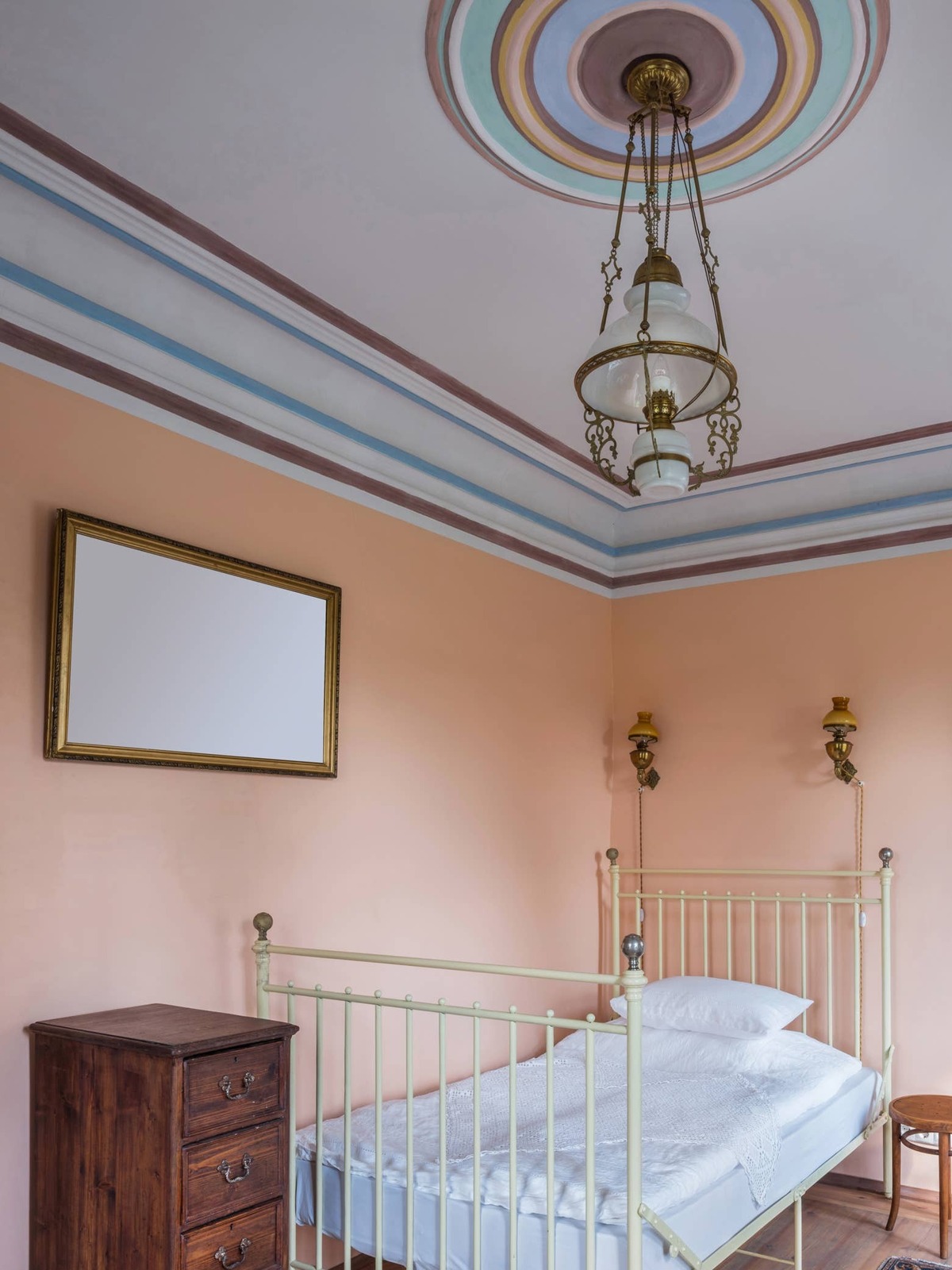 If You Grew Up in the '80s, These 10 Home Decor Trends Will Take You ...