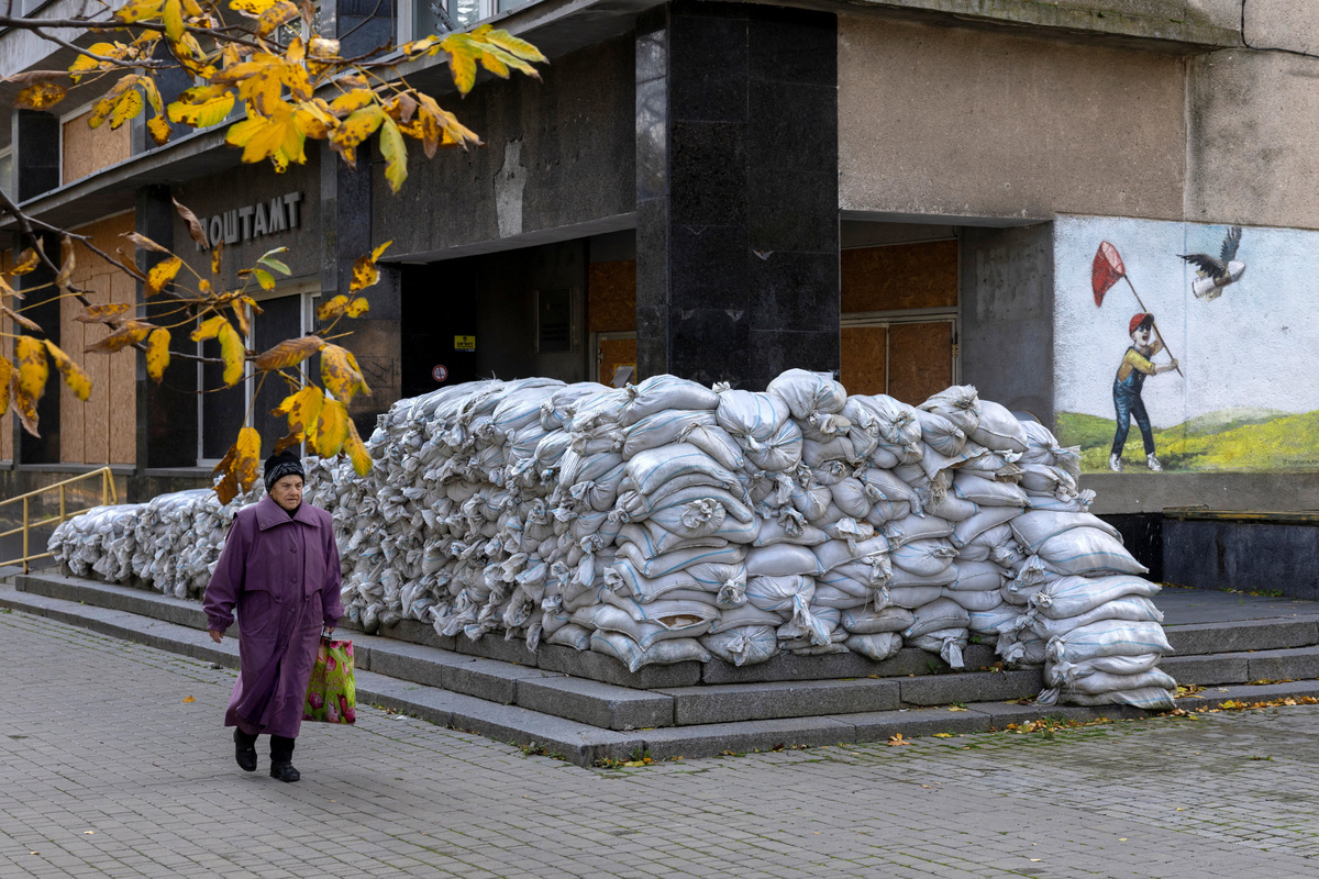 In Ukraine's Kherson, brief ceasefire brings rare respite | Fort Worth ...