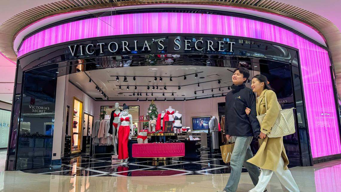 Victoria's Secret eyes Bath & Body Works turf with fragrance push 