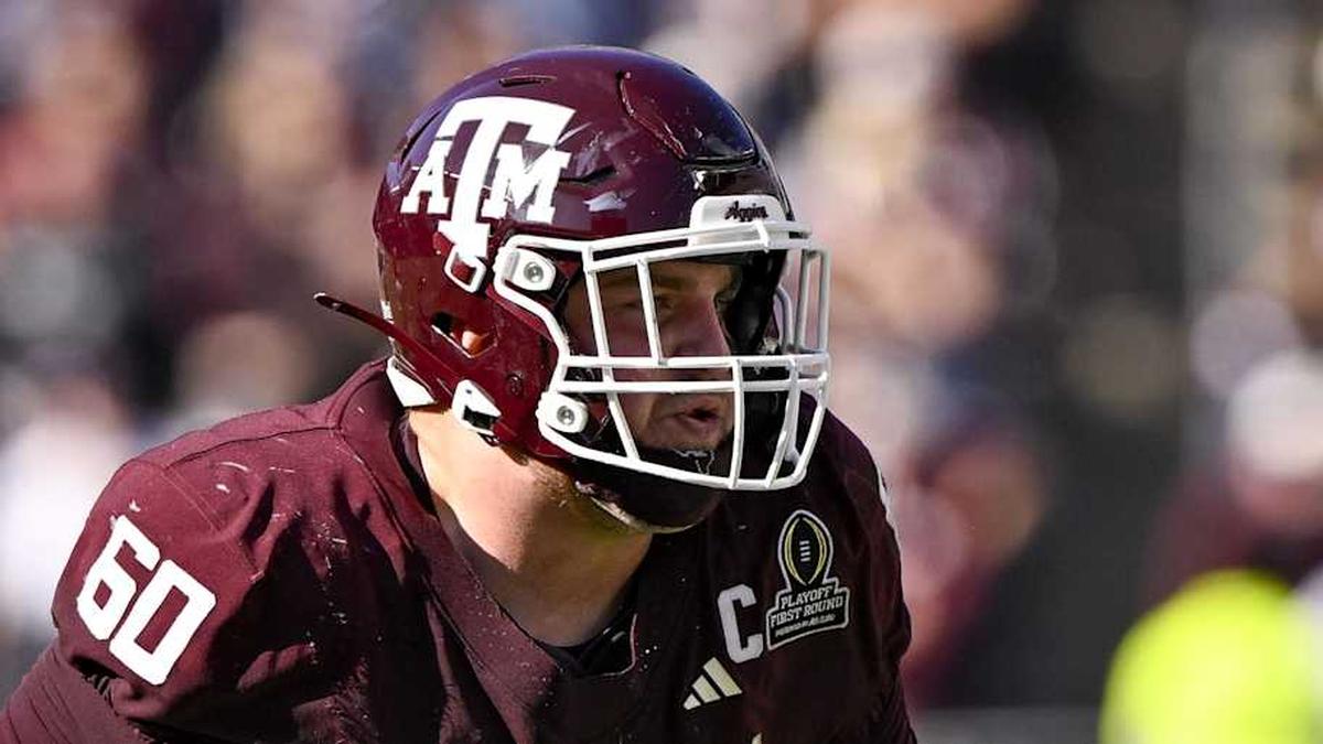  Dec 20, 2025; College Station, TX, USA; Texas A&M Aggies offensive lineman Trey Zuhn III (60) blocks the rush during the game between the Aggies and the Hurricanes at Kyle Field. Mandatory Credit: Jerome Miron-Imagn Images | Jerome Miron-Imagn Images 