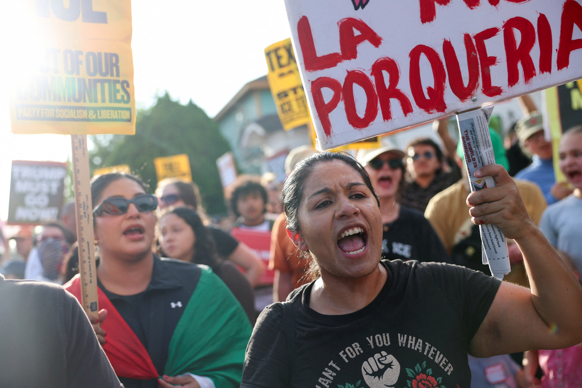 People attend a vigil after the fatal shooting of Mexican motorist Lorenzo Salgado Araujo by an ICE agent in Houston, Texas, U.S., July 8, 2026. REUTERS/Antranik Tavitian