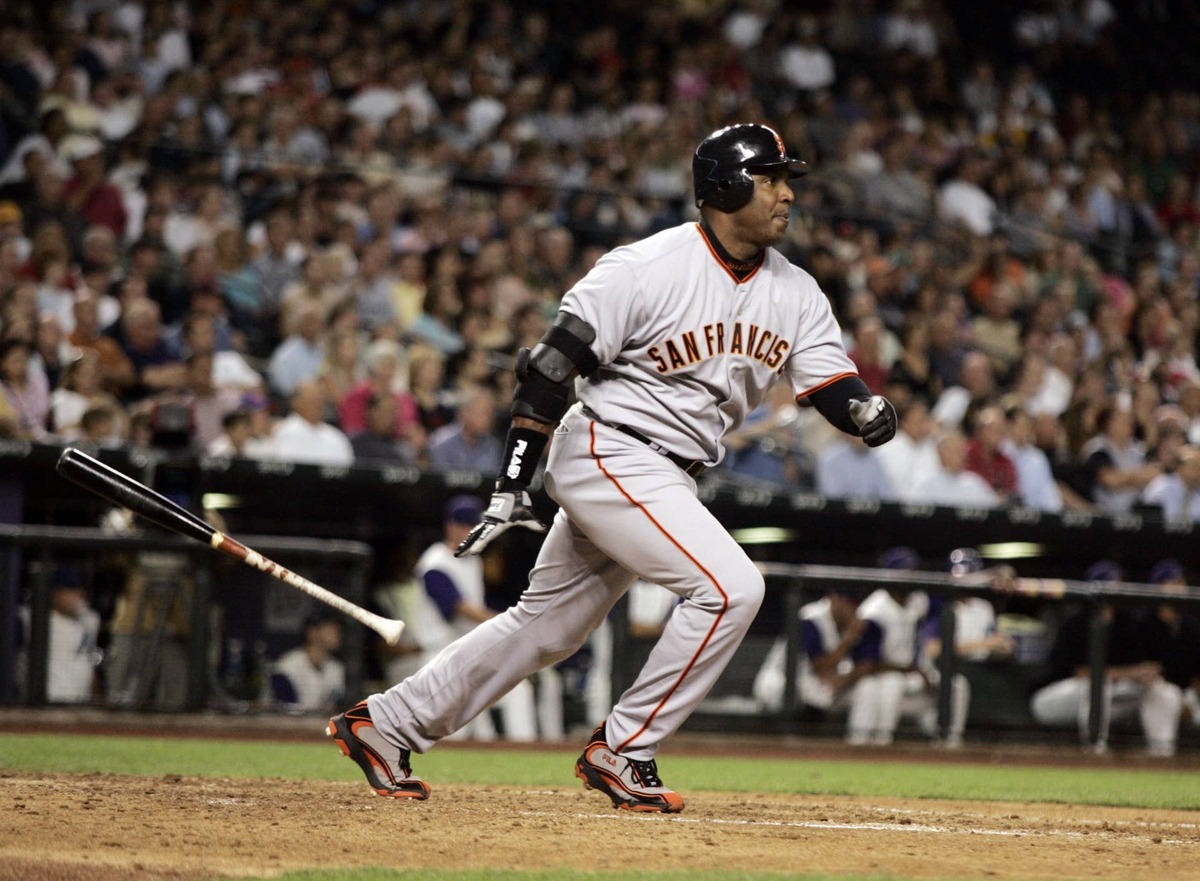  San Francisco Giants left fielder Barry Bonds hits a double against the Arizona Diamondbacks at Chase Field. Rick Scuteri-USA TODAY Sports