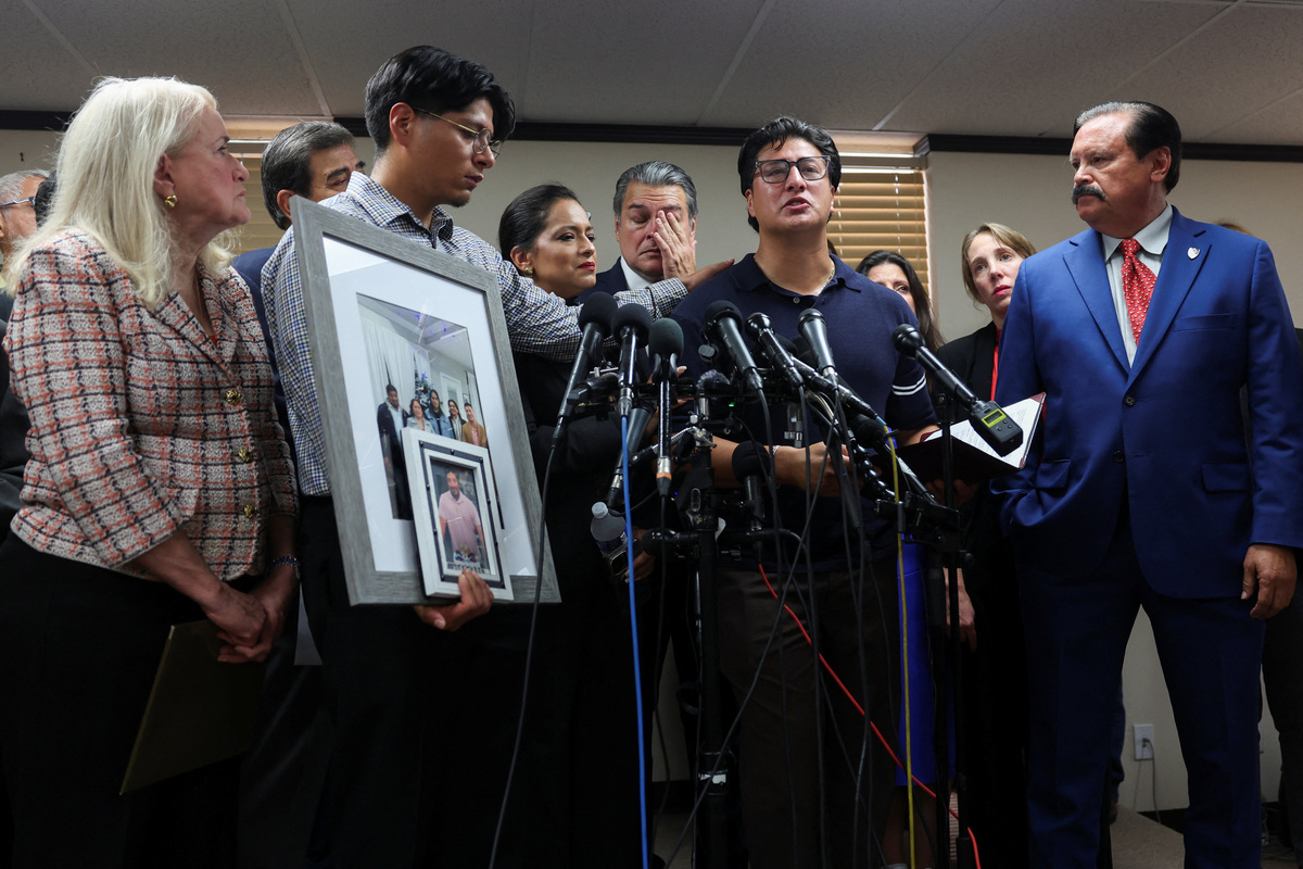Family members speak during a news conference after an ICE agent fatally shot a Mexican motorist identified as Lorenzo Salgado Araujo in Houston, Texas, U.S., July 8, 2026.  REUTERS/Antranik Tavitian