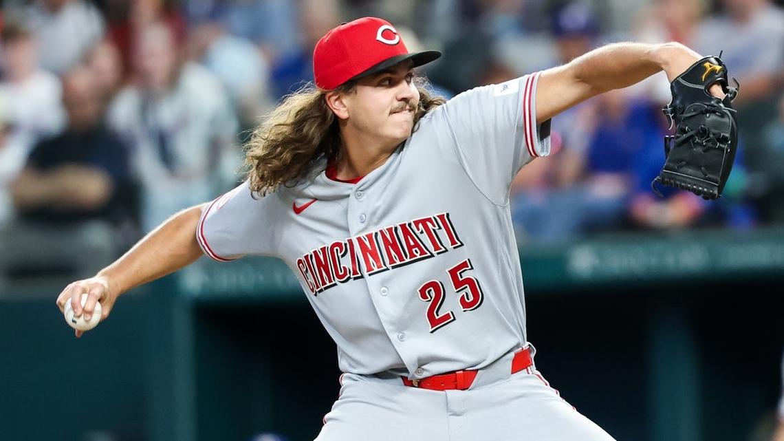 Reds starter Rhett Lowder, 3 relievers combine to blank Rangers