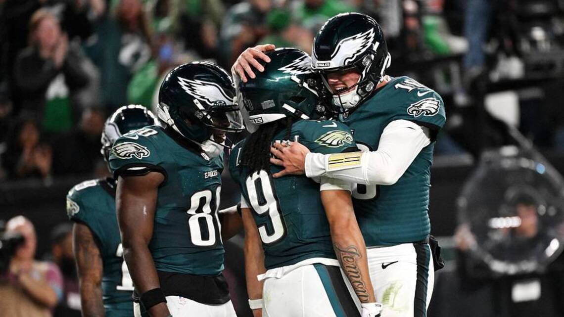 Makai Lemon Complicates Front Office Criticism in Eagles' Disappointing Season