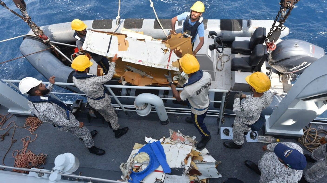 Pakistani rescuers find wreckage of lost cargo plane; search on for missing crew 