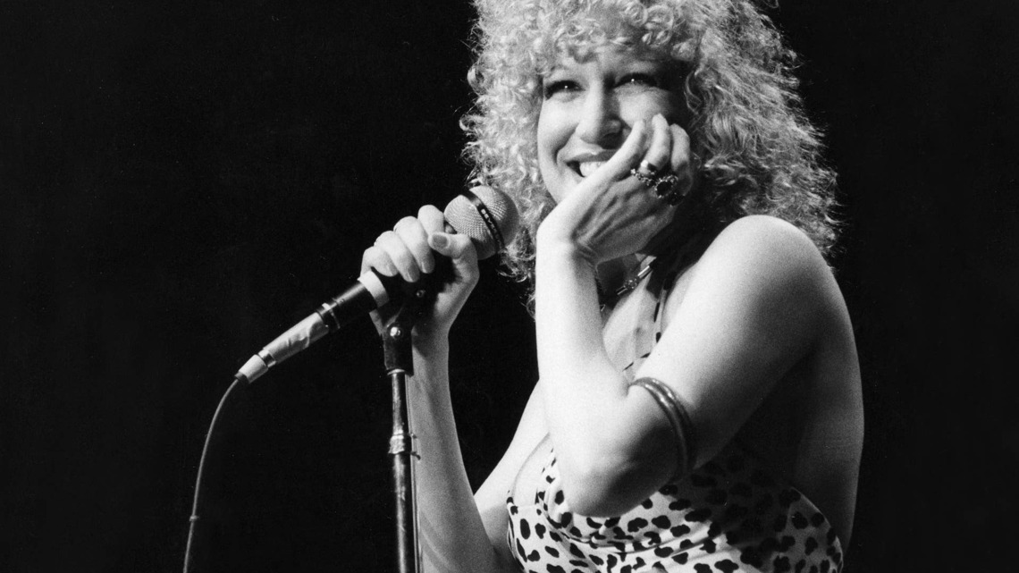 1979 Love Ballad, Written in Just 45 Minutes, Became a Timeless Anthem of Hope 
