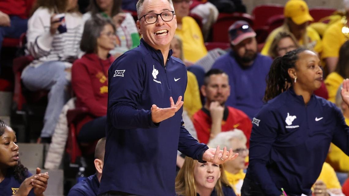 No. 19 West Virginia dominant early, crushes Oklahoma State