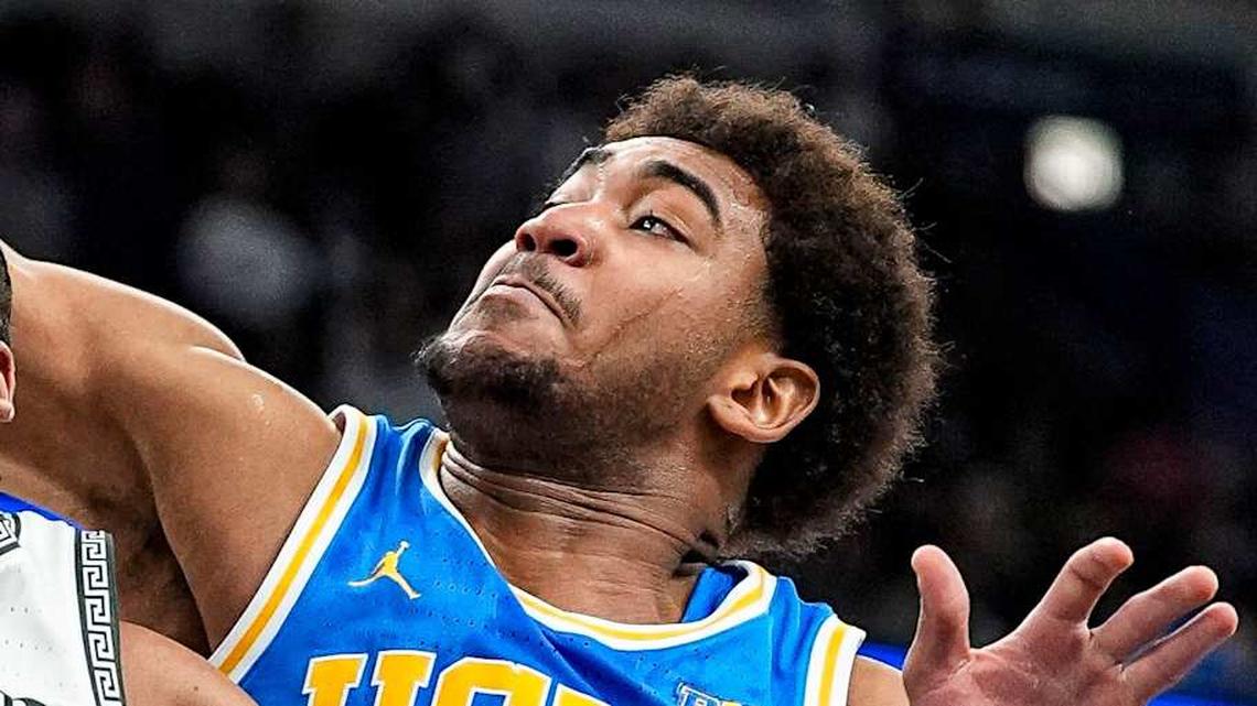  Michigan State guard Jeremy Fears Jr. (1) goes to the basket against UCLA guard Brandon Williams (5) during the first half of Big Ten tournament quarterfinal at United Center in Chicago on Friday, March 13, 2026. | Junfu Han / USA TODAY NETWORK via Imagn Images 