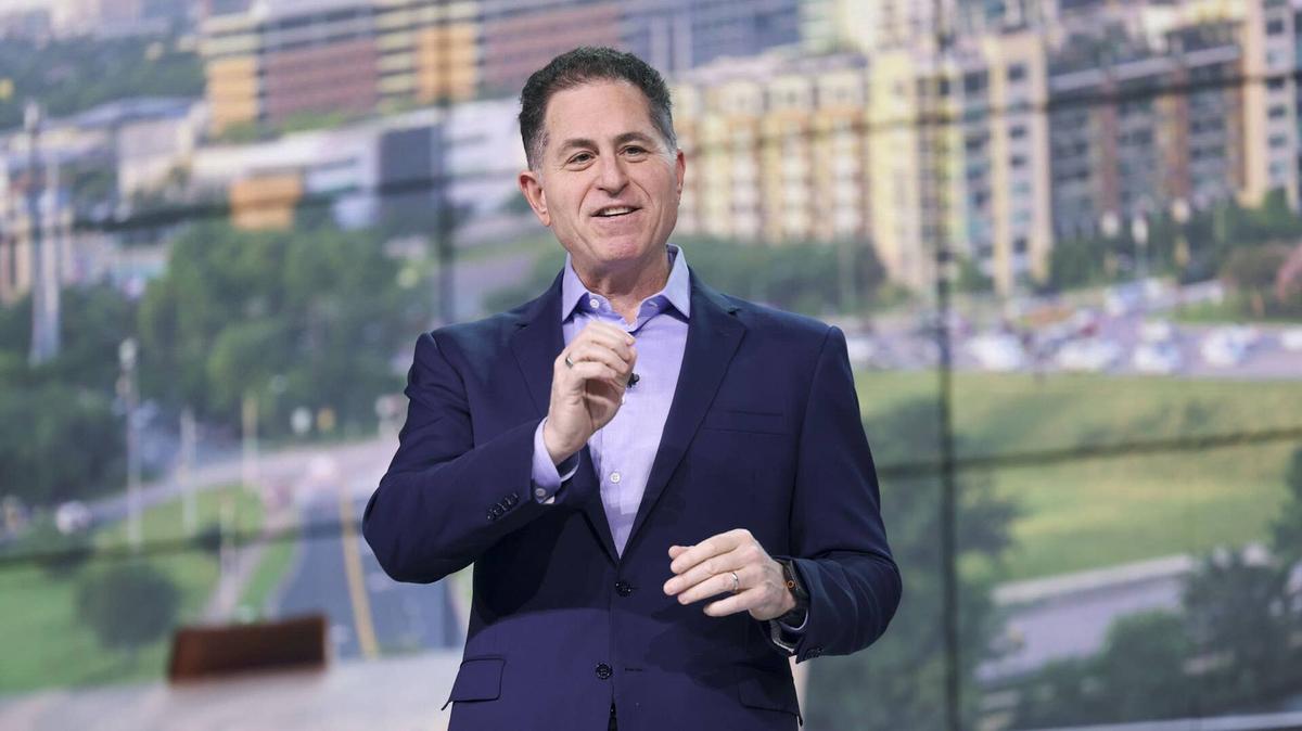  Dell returned $2.1 billion to shareholders in Q1 through buybacks and dividends. 